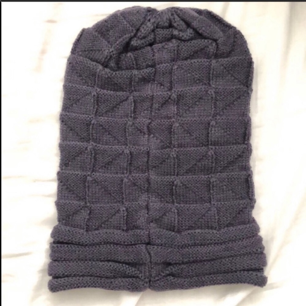 So Warm! Cute Grey Slouchy Beanie - Picture 2 of 2